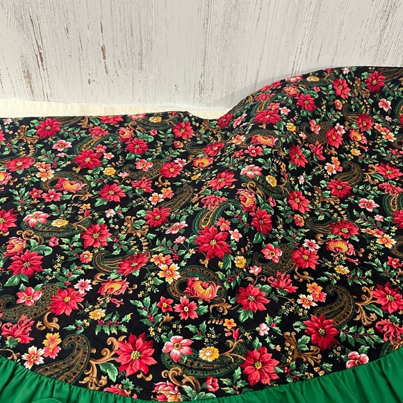 Christmas tree skirt reversible handmade holiday decor - Picture 6 of 6